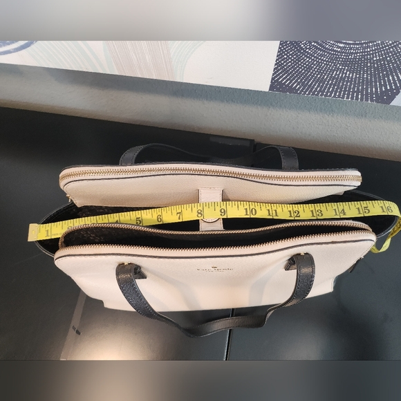 Gorgeous Cream And Black Kate Spade Grand Street Lydia Tote Purse With Side Bags - Picture 16 of 17